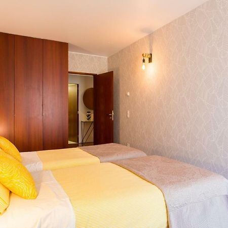 Charming 2-Bedroom Apartment In The City Centre Lisbon Luaran gambar