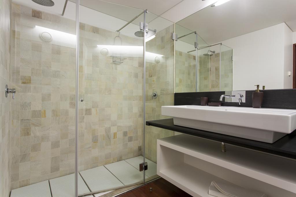 Charming 2-Bedroom Apartment In The City Centre Lisbon Luaran gambar